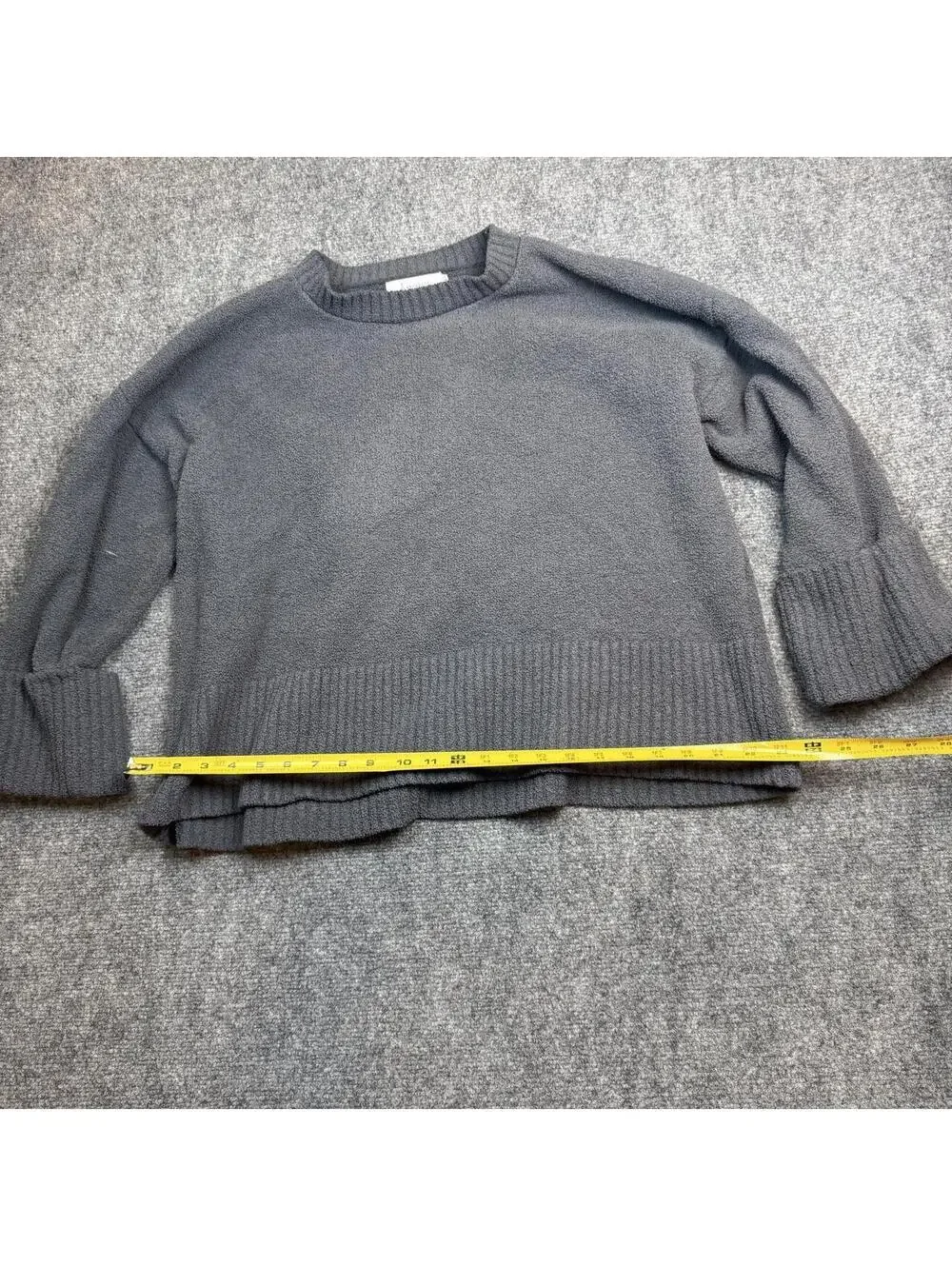 Anrabess Gray ribbed knit sweater with a relaxed fit size small
